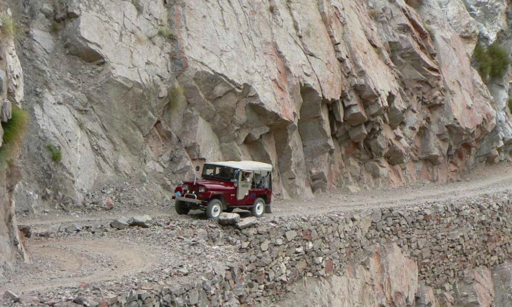 Δείτε τους 10 πιο επικίνδυνους δρόμους στον κόσμο!